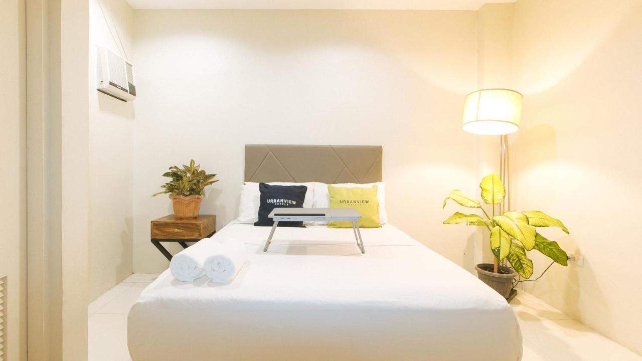 Urbanview At Lacson Street Bacolod City By Reddoorz 外观 照片