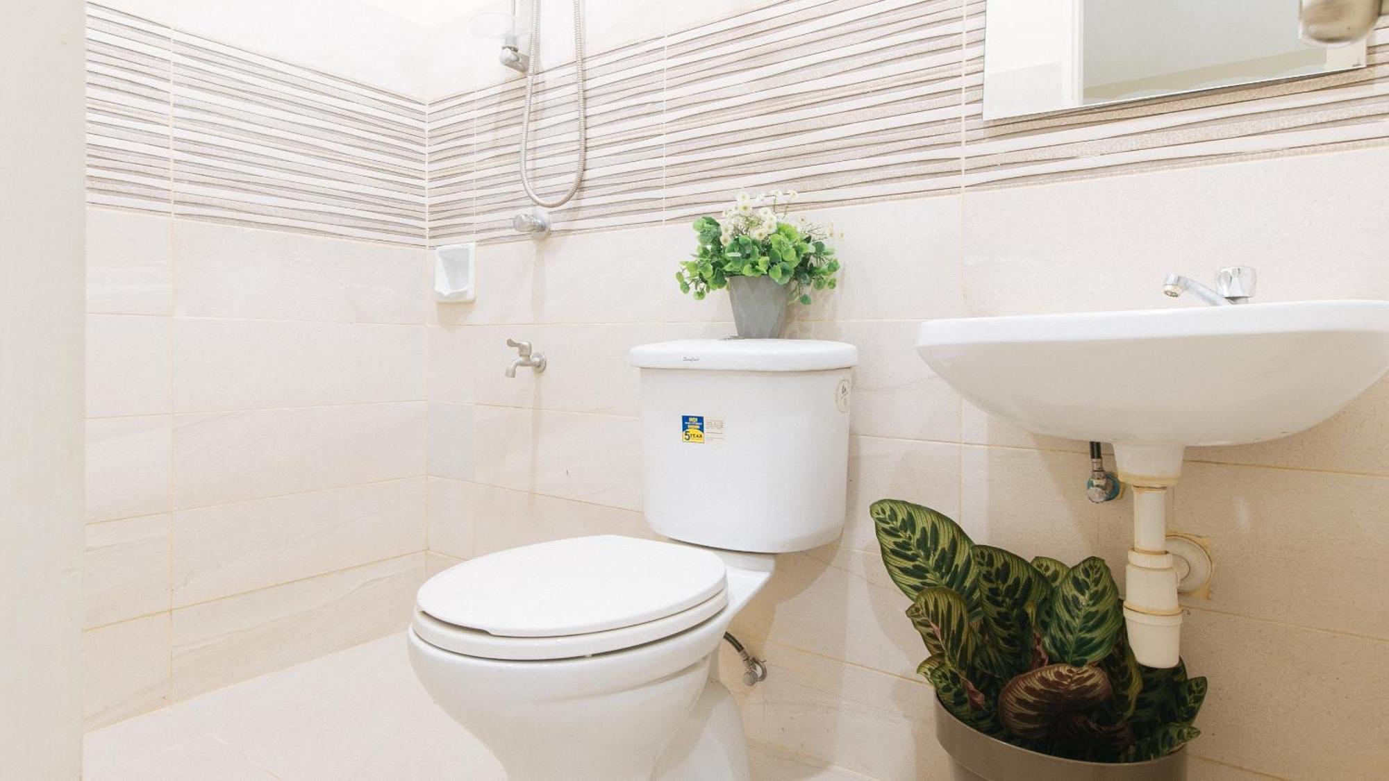 Urbanview At Lacson Street Bacolod City By Reddoorz 外观 照片